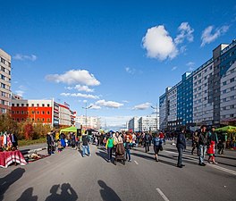 Leningradsky Prospekt während der Feierlichkeiten zum Tag der Stadt im September 2015