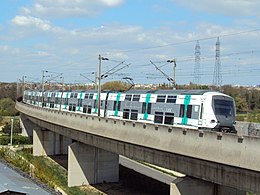 Ligne de Nanterre in Sartrouville - Viaduc de Nanterre - MI09 - Avril 2012 (4) cropped.jpg