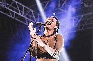 <span class="mw-page-title-main">Liniker</span> Brazilian singer-songwriter and activist