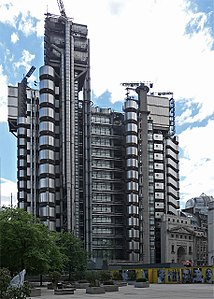 The Lloyds building in London, by Richard Rogers (1978–1986)
