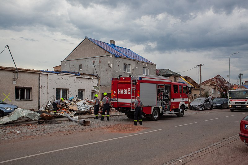 File:Lužice after 2021 South Moravia tornado strike (14).jpg