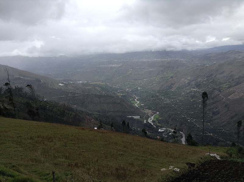 File:MIRANDO EL RIO PATATE - panoramio.jpg