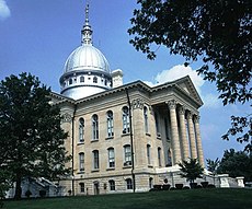 Macoupin County Courthouse, Carlinville.jpg