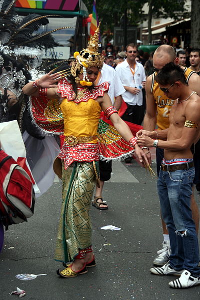 File:Marche des Fiertés LGBT 2010 (4738871472).jpg