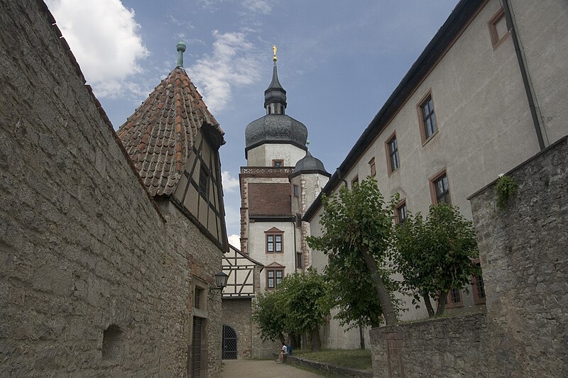 File:Marienberg Fortress 5.jpg