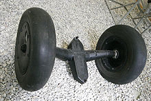 Me 163B's unsprung jettisonable main gear dolly unit