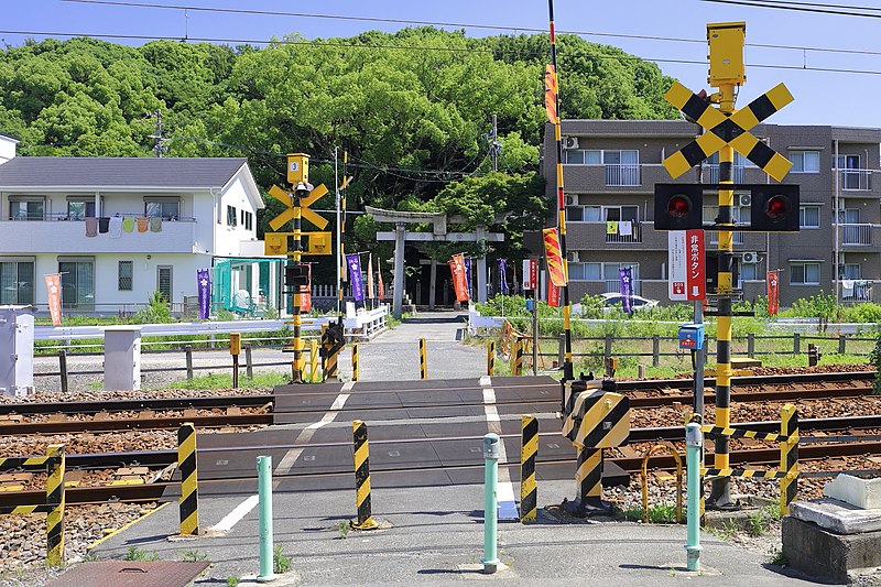 File:Meitetsu Nagoya Main Line Arimatsu No.3 Crossing, Arimatsu Midori Ward Nagoya 2020.jpg