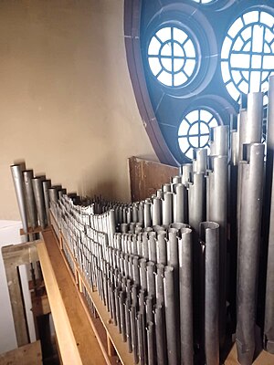 Mettlach, St. Lutwinus, Haerpfer-&-Erman-Orgel (7).jpg