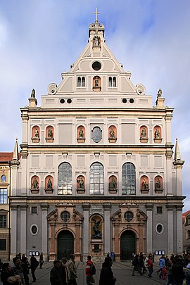 Michaelskirche Muenchen-full.jpg