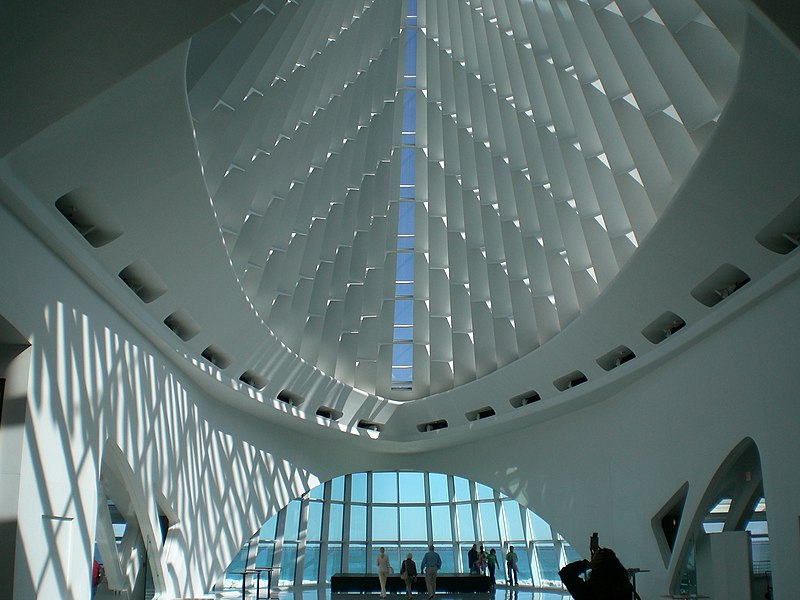 File:MilwaukeeArtMuseum Interior.jpg