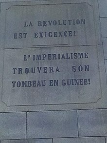 Monument du 22 novembre citation1.jpg