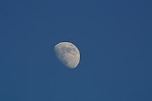 Nikon 1 V1 with FT1 adapter and Nikkor AF-S 70-300mm f/4.5-5.6G VR gives 190-810mm Moon enlarged.jpg