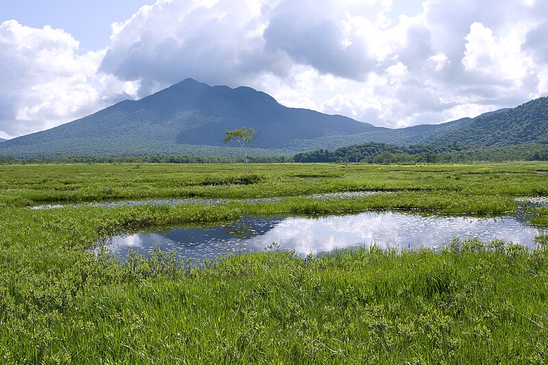 File:Mt.Hiuchigatake 06.jpg