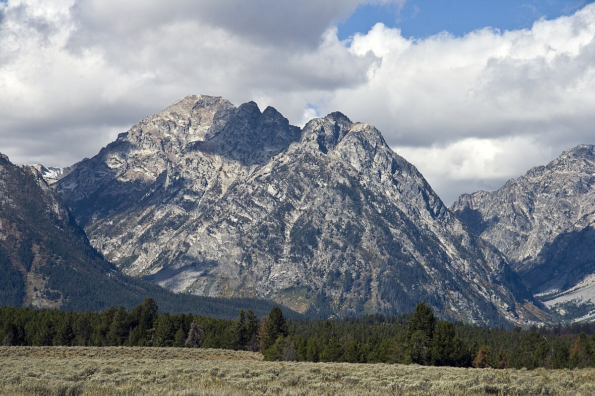 Горами Rocky Mount