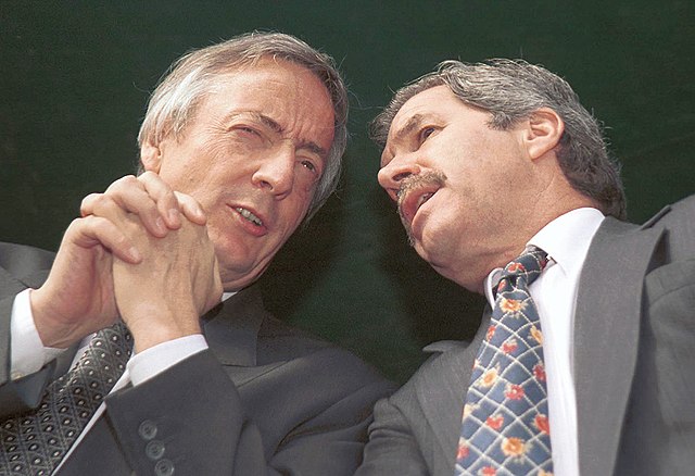 President Néstor Kirchner (left) confers with Buenos Aires Province Governor Felipe Solá. Their opposition to powerbroker Eduardo Duhalde dominated th