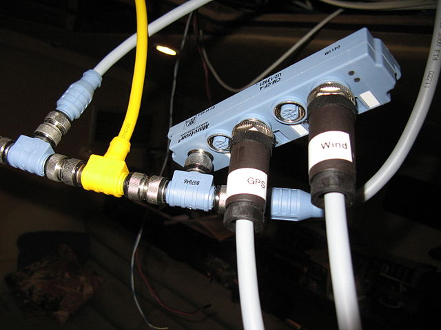 NMEA 2000 cabling using M12 connectors