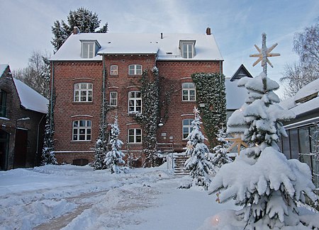 NGOL Bürogebäude Schnee