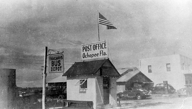 File:Nation's smallest Post Office in Ochopee, Florida. (2986264523).jpg