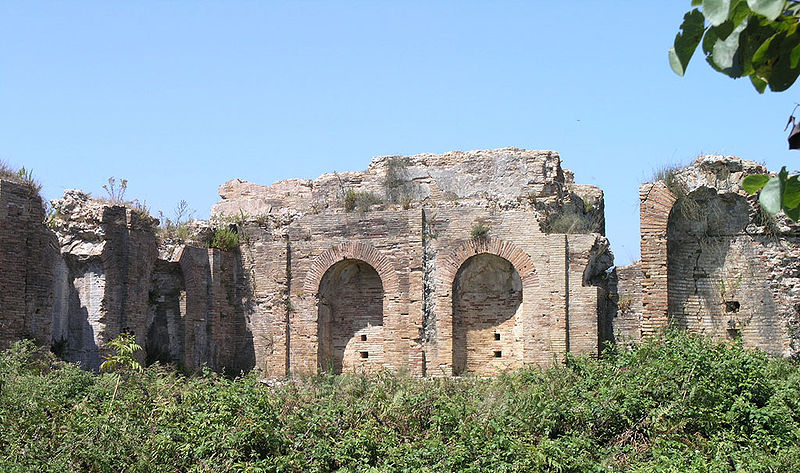 ファイル:Nicopolis nymphaeum.jpg