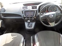 Nissan LAFESTA HIGHWAY STAR G Spremo (DBA-CWFFWN) interior.JPG