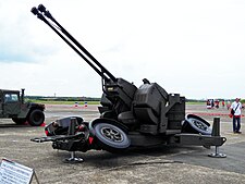 Oerlikon GDF-006 35mm Twin Cannon at Chiayi AFB 20120811a.jpg