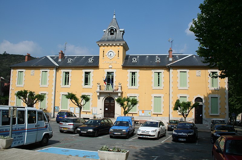 File:Olargues mairie.JPG