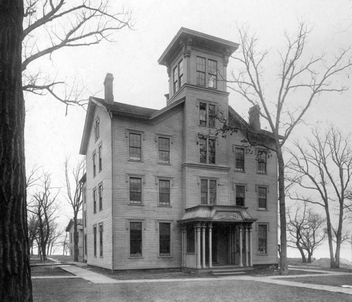 File:Old college 1899.jpg