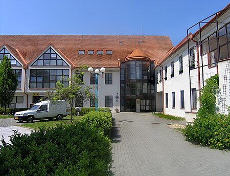 Předklášteří, municipal office