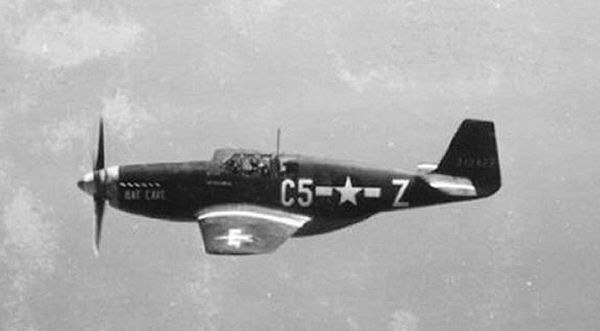 North American P-51B-1-NA Mustang Serial 43-12123 of the 364th Fighter Squadron.