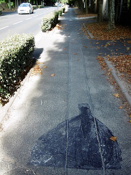 File:Palaiseau D 988 5 ancienne piste cyclable.jpg