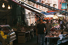 Scène de marché à Palerme.