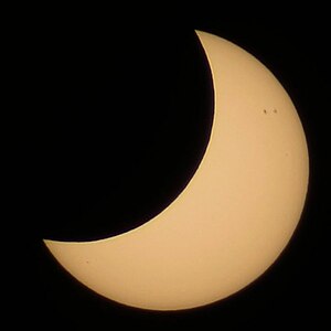 Partial Solar Eclipse April 29th 2014 (13898733668) cropped.jpg