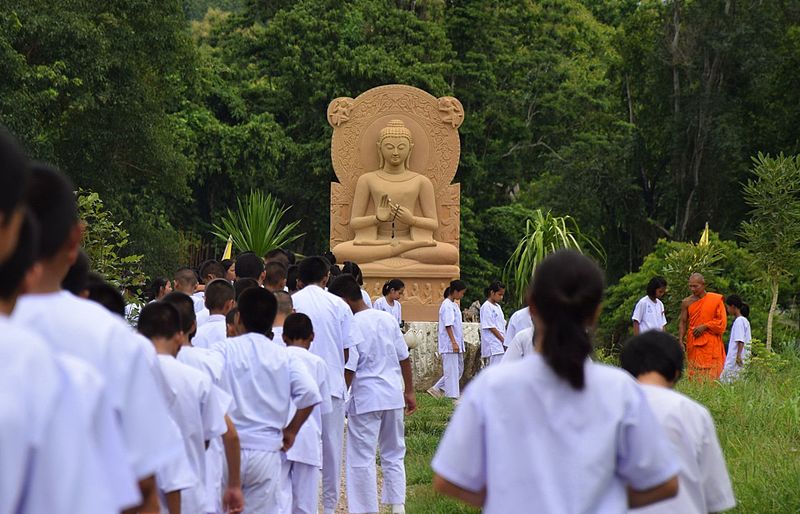 File:Phra Buddha Mettapanyanath 09.jpg