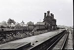 Piddington railway station