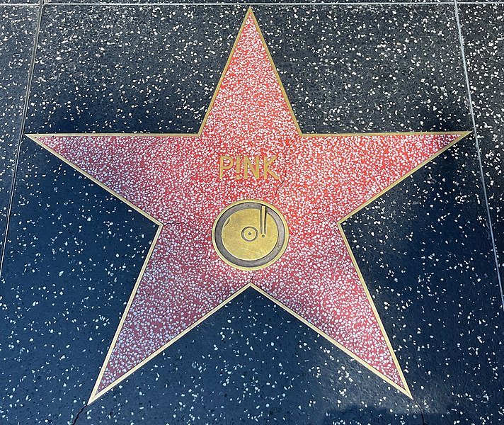 File:Pink star (Hollywood Walk of Fame stars).JPG