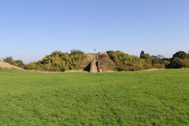 The earthwork remains of Pleshey Castle where Humphrey de Bohun died.