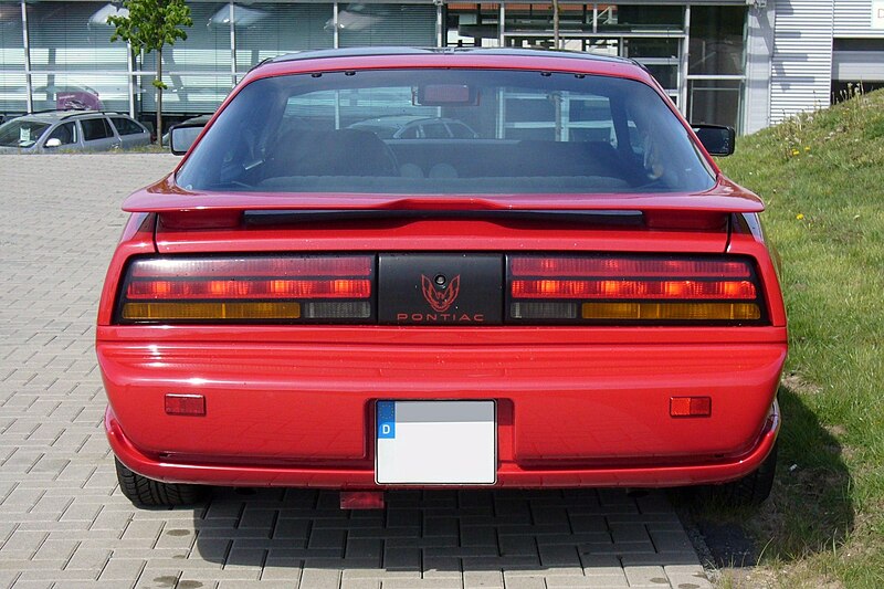 File:Pontiac Firebird 1991 Hinten.JPG