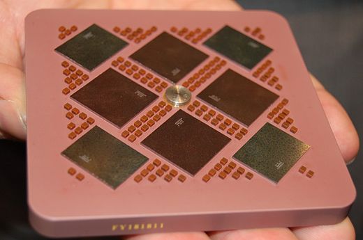 Multi-chip module met vier POWER5-processors