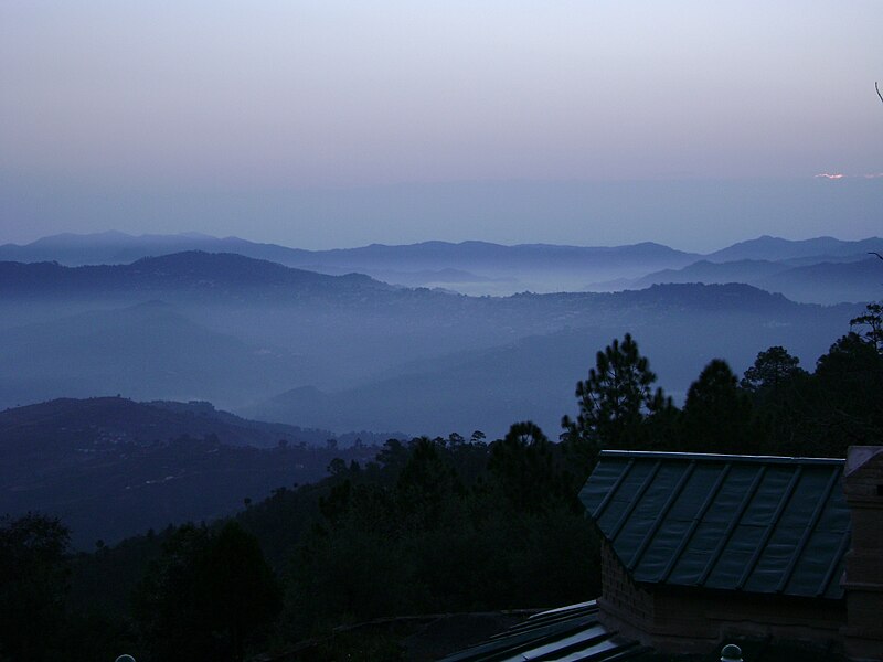 File:Pre-Dawn Picture of mountains.JPG