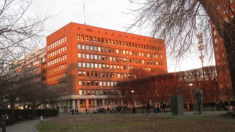 File:Raadhuset Oslo IMG 1410.JPG