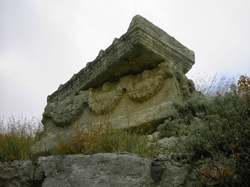 File:Roman Sarcophagus, Seleucia Pieria.jpg