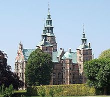 Schloss Rosenborg in Kopenhagen, in der Eingangsszene des Films als Schloss der Familie Farnsworth zu sehen