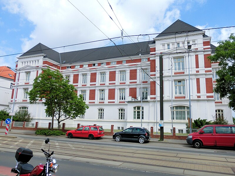 File:Rostock Doberaner Strasse 140 2011-05-24.jpg