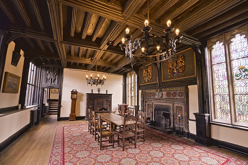 File:Samlesbury Hall Parlour Room - panoramio.jpg