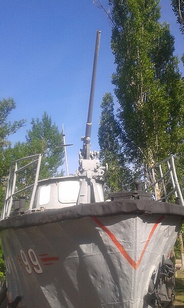 File:Saratov Military Glory Museum - Landing ship (3).jpg