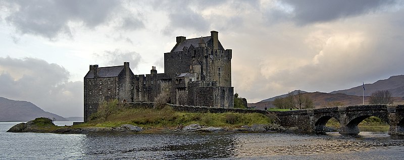 File:Scotland Eilean Donan Castle.jpg