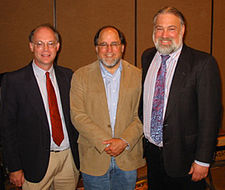 Ronald Lin Rivest (u sredini)
