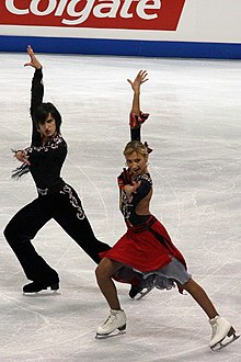 Skate Canada 2006 – Anastasia Platonova and Andrei Maximishin.jpg