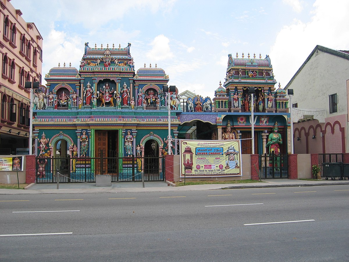 Sri Vadapathira Kaliamman Temple - Wikipedia