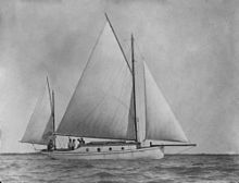 Sailing on Moreton Bay in 1915